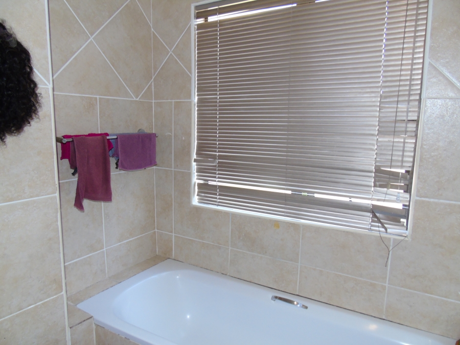 3 Bedroom Property for Sale in Abbotsford Eastern Cape